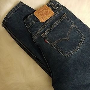 512 Levi's tapered leg